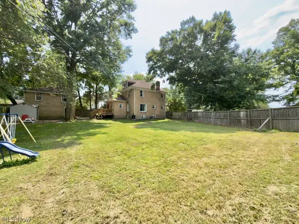 2714 Riverview DR, Parkersburg, WV 26104