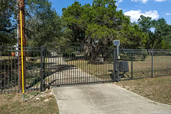 801 Gallagher, Canyon Lake, TX 78133