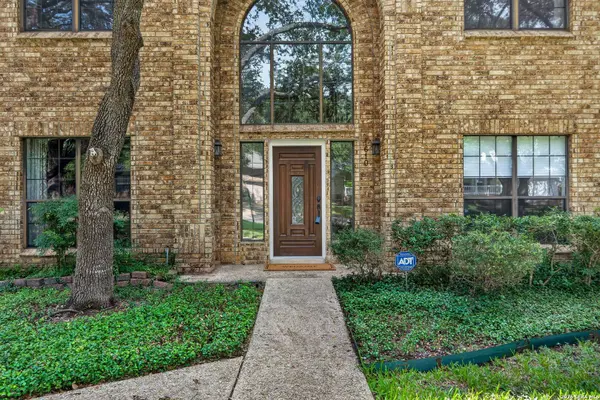 1610 Eagle Pt, San Antonio, TX 78248-1336