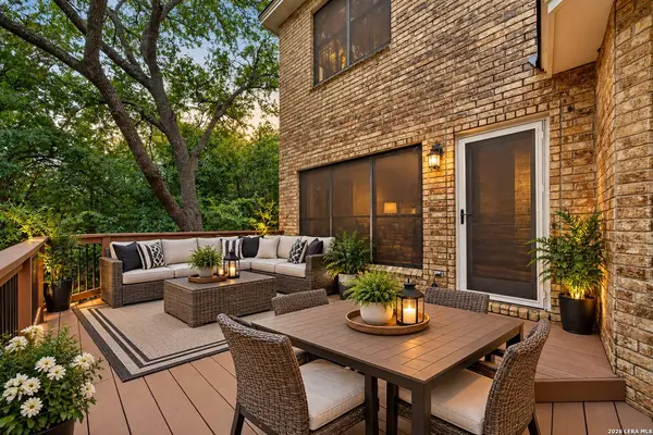 1610 Eagle Pt, San Antonio, TX 78248-1336