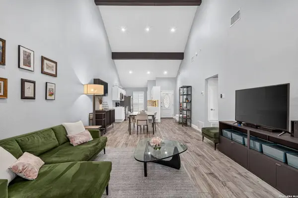 17123 Rock Falls, San Antonio, TX 78248
