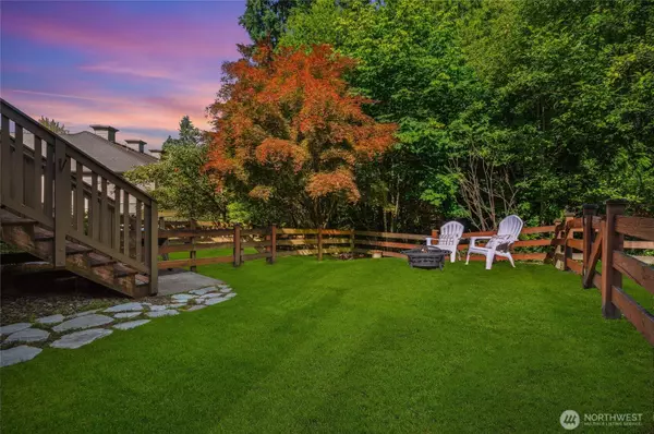 22534 NE Alder Crest LN, Redmond, WA 98053