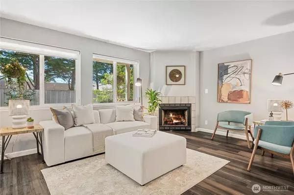 4231 NE 5th ST #C101, Renton, WA 98059