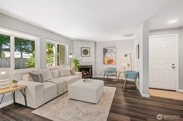 4231 NE 5th ST #C101, Renton, WA 98059