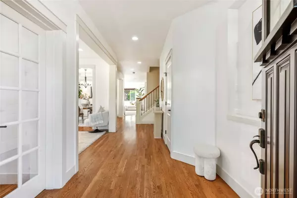 23717 NE 108th PL, Redmond, WA 98053