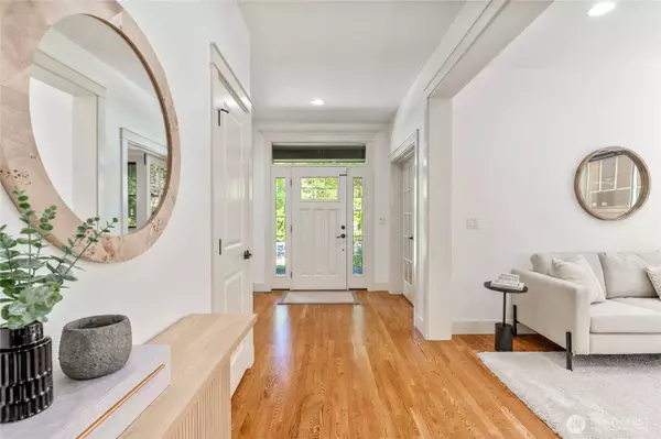 23717 NE 108th PL, Redmond, WA 98053