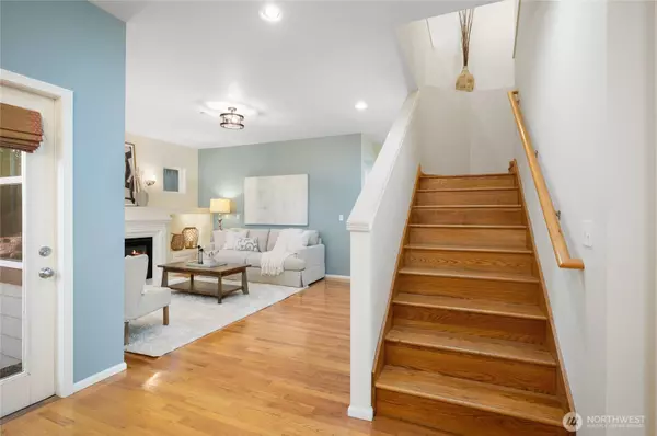 10790 221st LN NE #28, Redmond, WA 98053