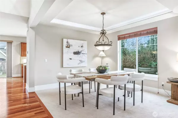 5205 NE 10th ST, Renton, WA 98059