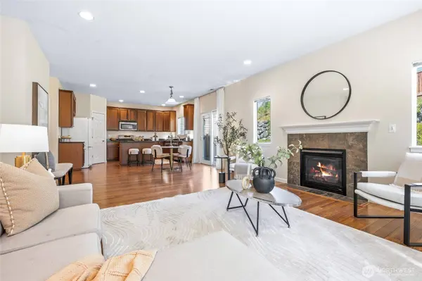 7927 NE 87th PL, Marysville, WA 98270