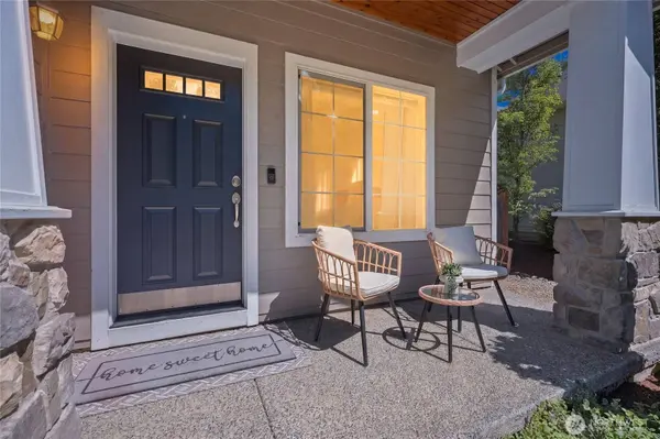 7927 NE 87th PL, Marysville, WA 98270