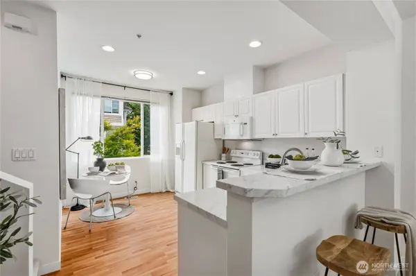 16227 119th PL NE, Bothell, WA 98011