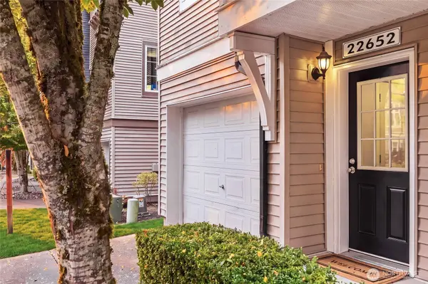 22652 NE Alder Crest LN, Redmond, WA 98053