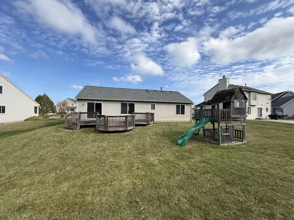 2010 Sunset CT, Zion, IL 60099