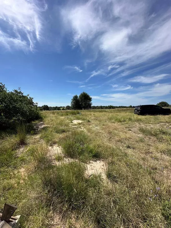 123 Lipan Loop, Harper, TX 78631