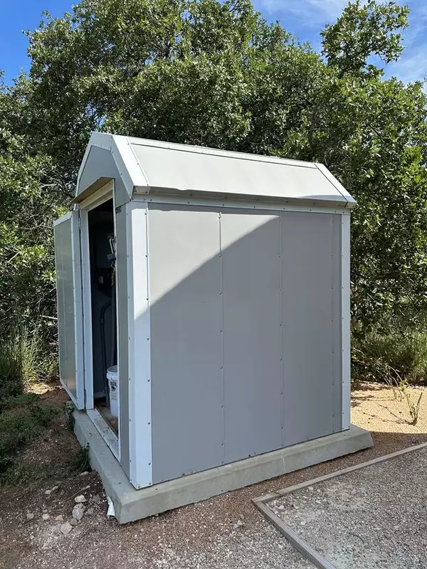 123 Lipan Loop, Harper, TX 78631