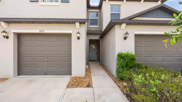 607 ROYAL EMPRESS DR, Ruskin, FL 33570