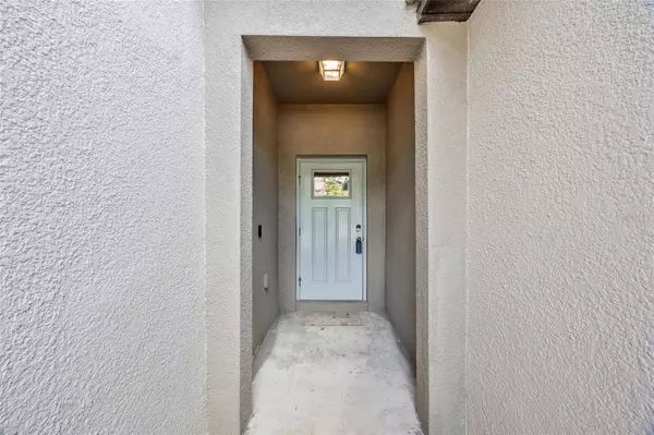 607 ROYAL EMPRESS DR, Ruskin, FL 33570