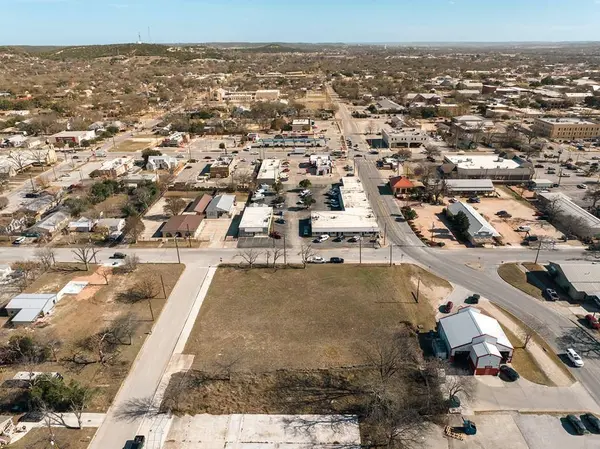 508 Clay St, Kerrville, TX 78028