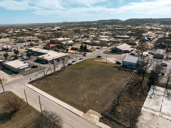 508 Clay St, Kerrville, TX 78028