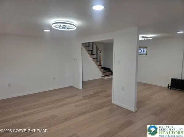 17 E Charles ST, Wilkes Barre, PA 18705