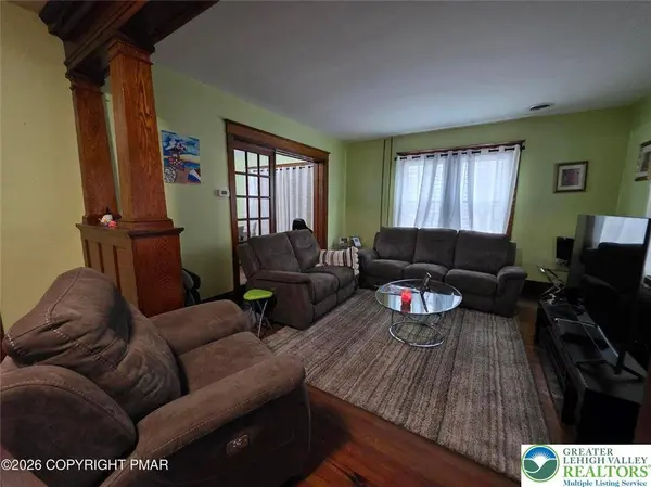 617 N East Street, Other Pa Counties, PA 17013