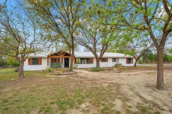 1094 Harper Rd, Kerrville, TX 78028