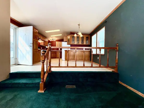 840 N Spruce St, Rapid City, SD 57701