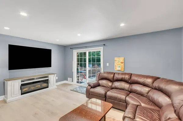 9307 HOOD RD, Manassas, VA 20110