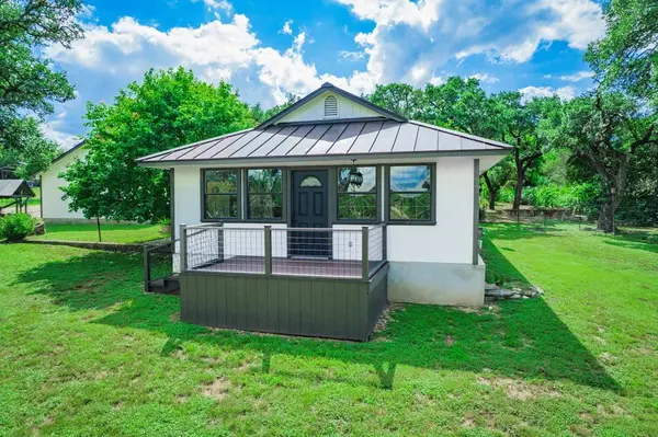 219 Indian Creek Rd, Ingram, TX 78025
