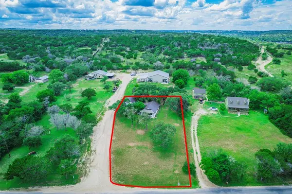 219 Indian Creek Rd, Ingram, TX 78025