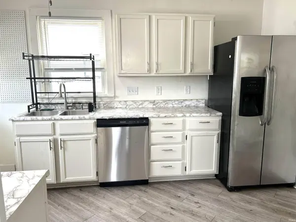 1936 Bayer Avenue, Fort Wayne, IN 46805