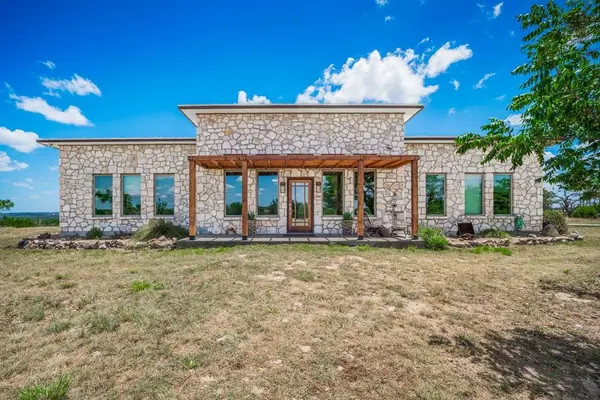 2201 Poverty Hill Ranch Rd, Fredericksburg, TX 78624