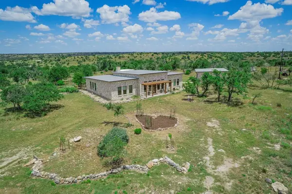 2201 Poverty Hill Ranch Rd, Fredericksburg, TX 78624