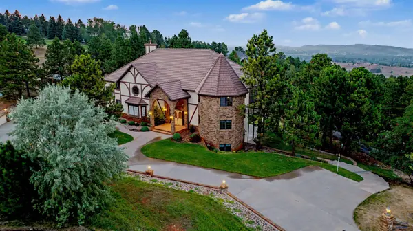 5325 Carriage Hills Pl, Rapid City, SD 57702