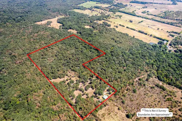 3383 NW CR 1030, Mt Vernon, TX 75457