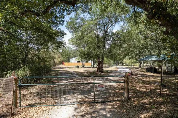 3383 NW CR 1030, Mt Vernon, TX 75457