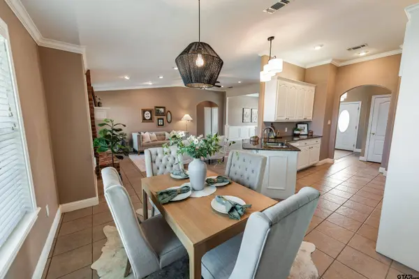 26 Oakwood Lane, Mt Vernon, TX 75457