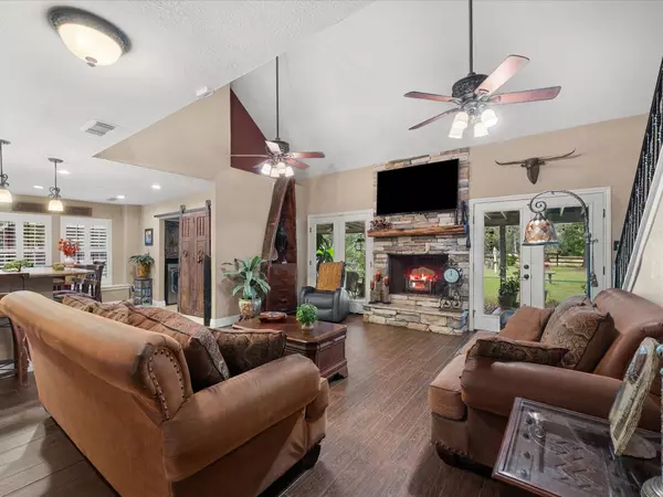 21820 Ann CIR, Magnolia, TX 77355