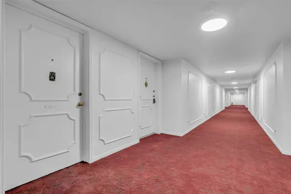 5050 Ambassador WAY #120, Houston, TX 77056