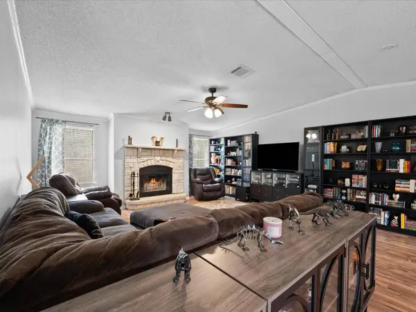 4 Ripple Creek DR, Huntsville, TX 77320