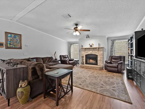 4 Ripple Creek DR, Huntsville, TX 77320