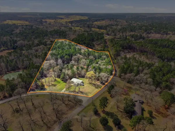 4 Ripple Creek DR, Huntsville, TX 77320