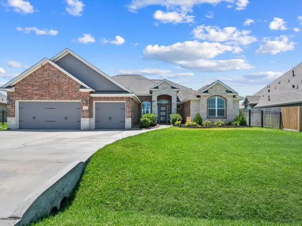 194 Abner LN, Montgomery, TX 77356
