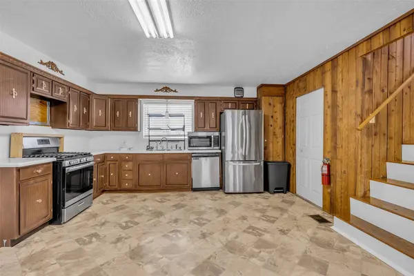 15301 Arrowhead LOOP W, Willis, TX 77378