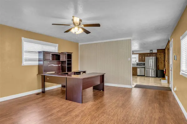 15301 Arrowhead LOOP W, Willis, TX 77378