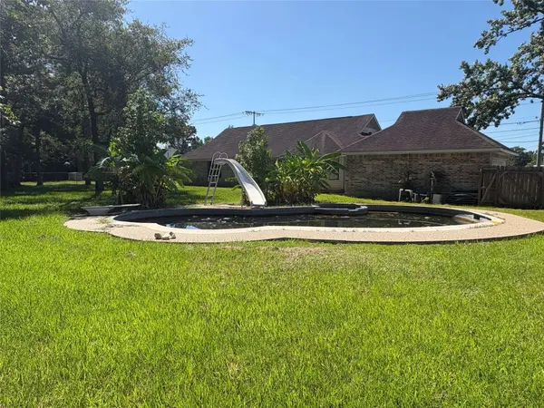 8874 Spring Woods DR, Montgomery, TX 77316