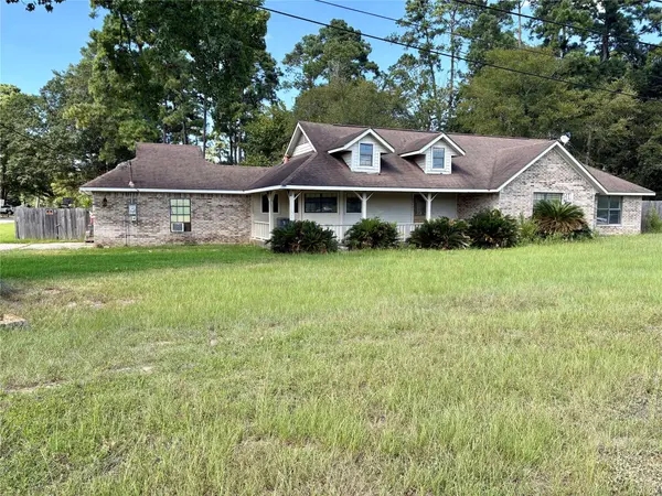 8874 Spring Woods DR, Montgomery, TX 77316