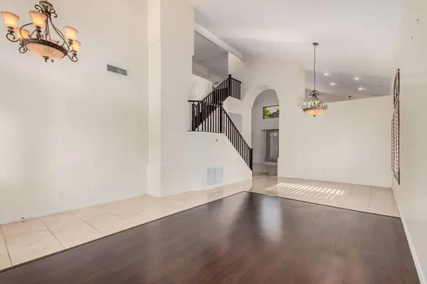 2741 E San Tan St, Chandler, AZ 85225-4069