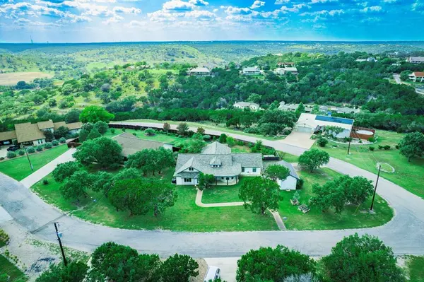 102 Bowie Dr, Kerrville, TX 78028