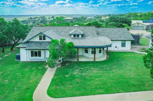 102 Bowie Dr, Kerrville, TX 78028